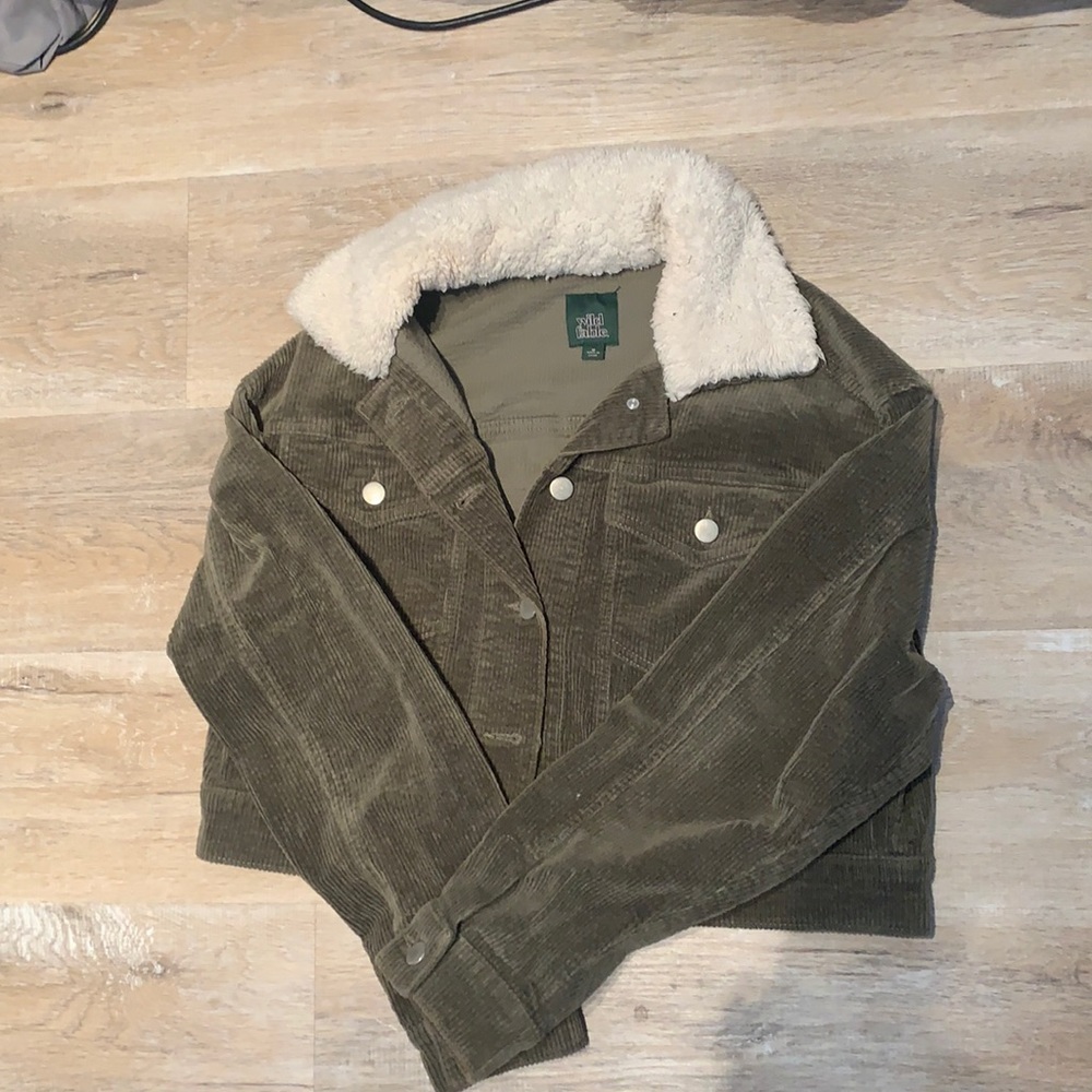 Cropped corduroy jacket